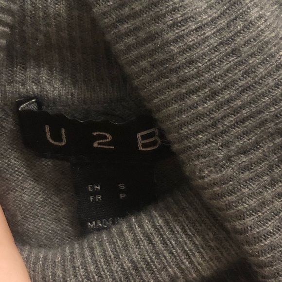 turtleneck - Picture 2 of 2